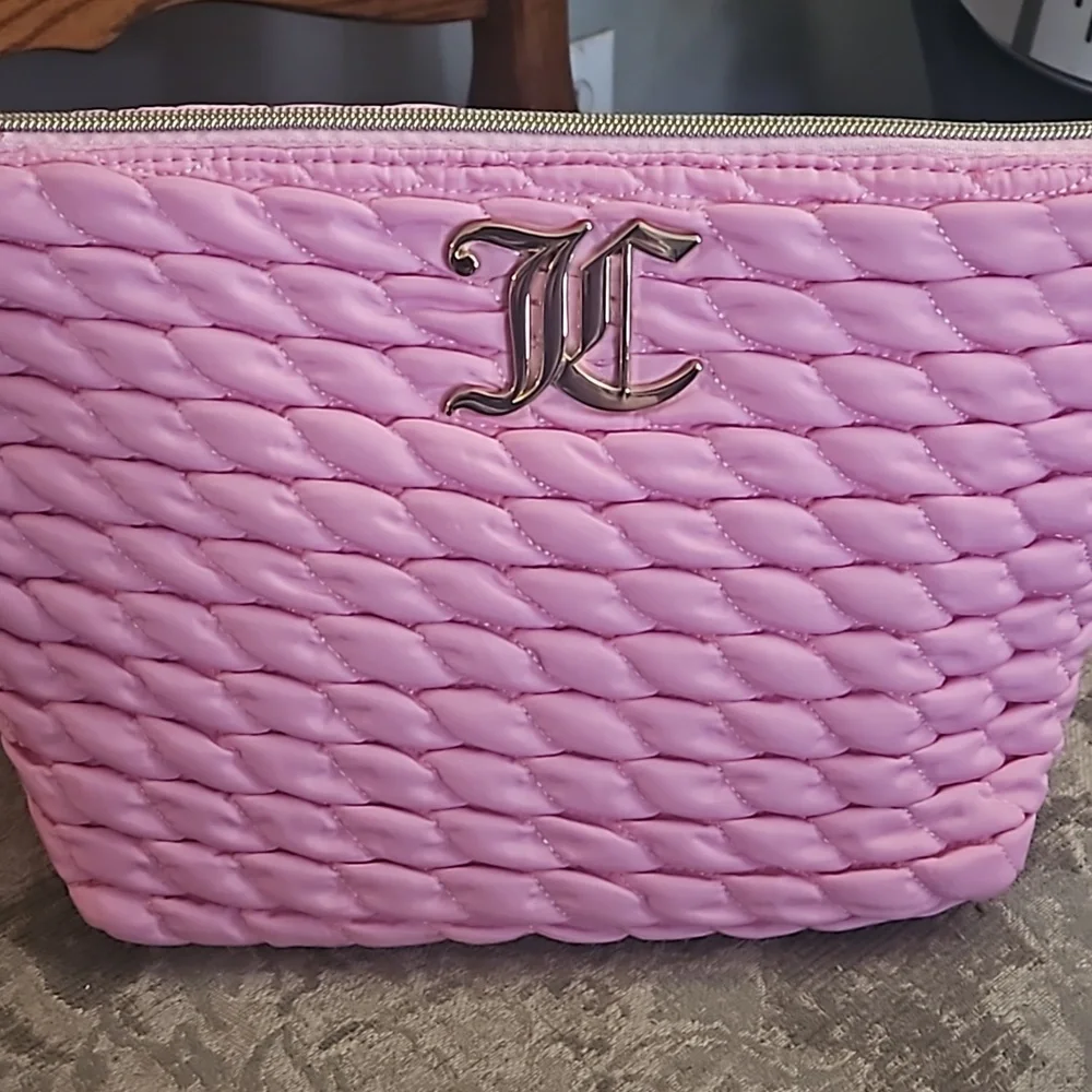 NWT Juicy Couture Travel Cosmetics Pouch - Picture 2 of 10
